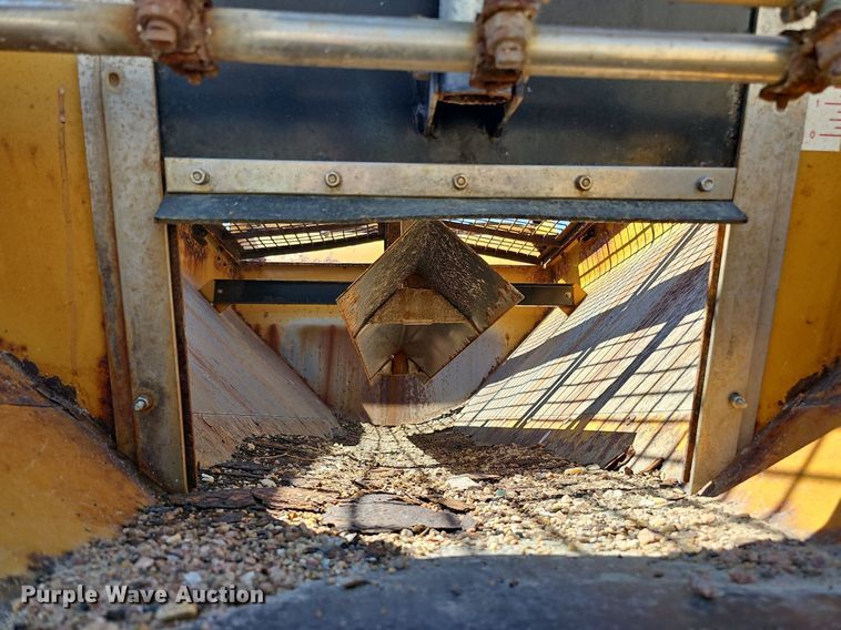 image for item DO2793 2006 Sterling LT9500  dump truck