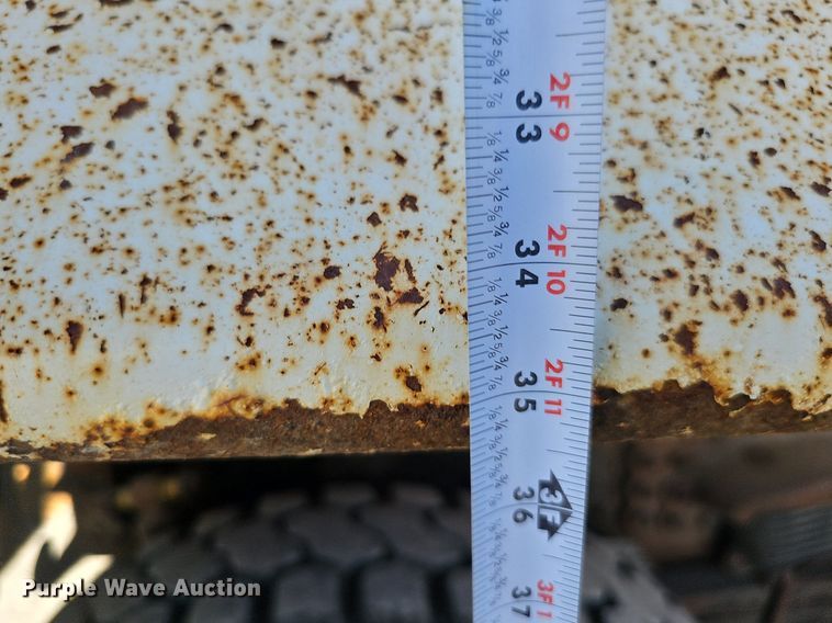 image for item DO2793 2006 Sterling LT9500  dump truck