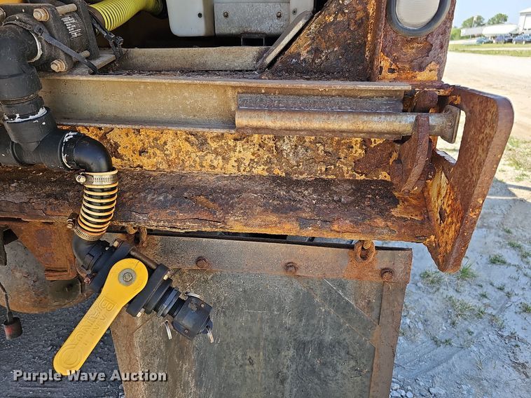 image for item DO2793 2006 Sterling LT9500  dump truck