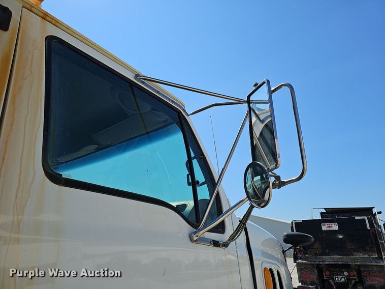 image for item DO2793 2006 Sterling LT9500  dump truck