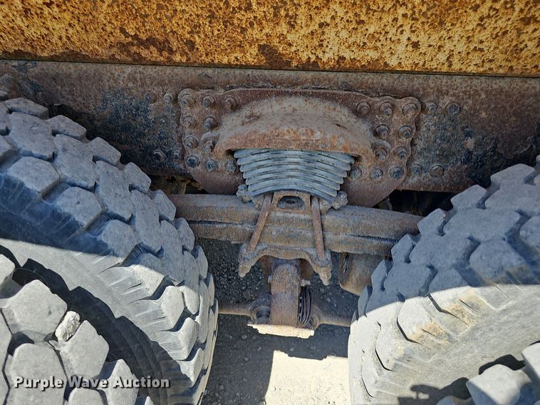 image for item DO2793 2006 Sterling LT9500  dump truck