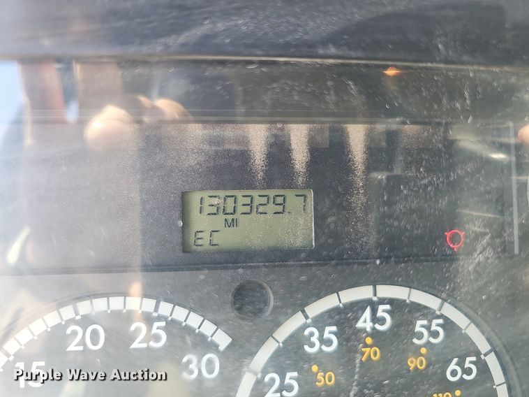 image for item DO2793 2006 Sterling LT9500  dump truck