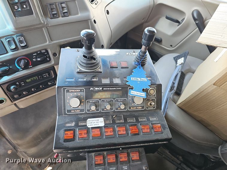 image for item DO2793 2006 Sterling LT9500  dump truck