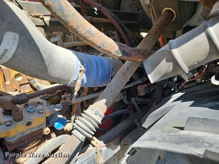 image for item DO2793 2006 Sterling LT9500  dump truck