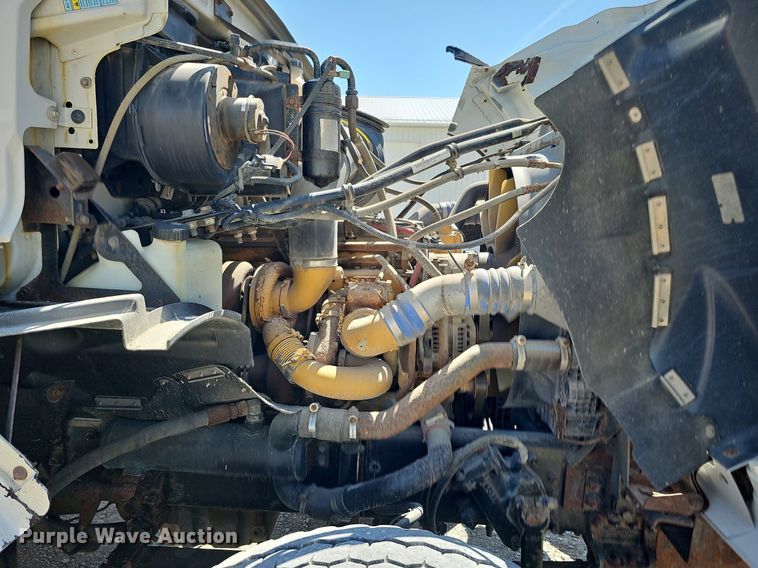 image for item DO2793 2006 Sterling LT9500  dump truck