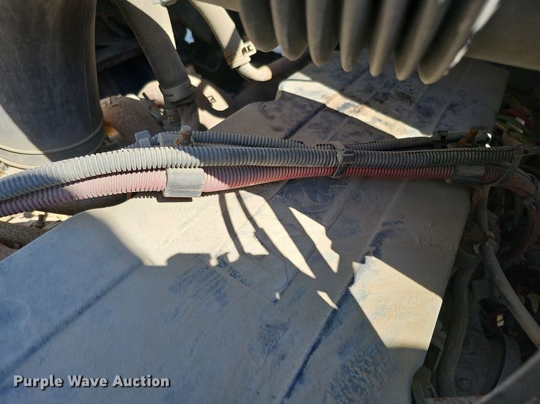 image for item DO2793 2006 Sterling LT9500  dump truck