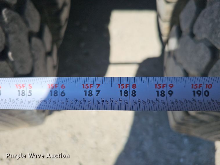 image for item DO2793 2006 Sterling LT9500  dump truck