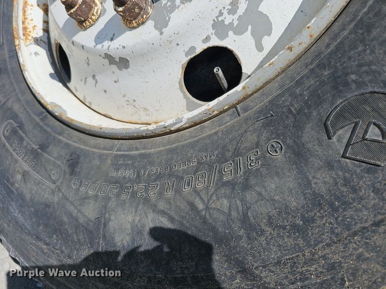 image for item DO2793 2006 Sterling LT9500  dump truck