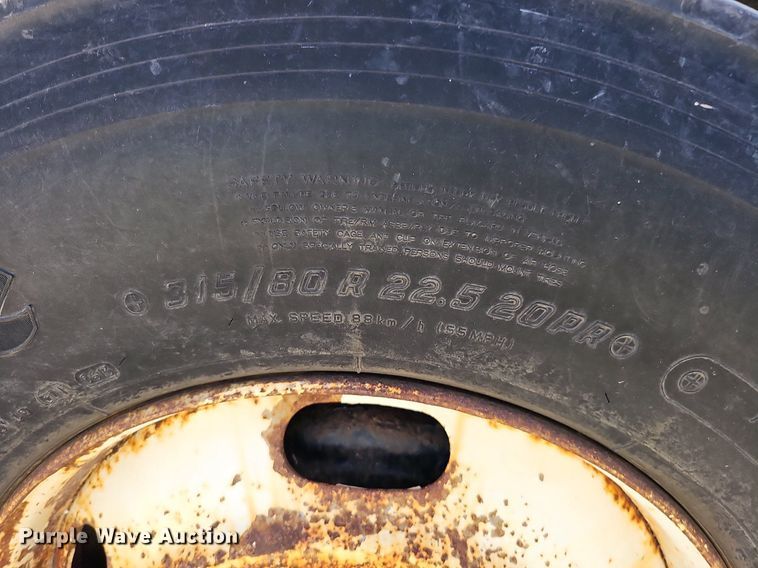 image for item DO2793 2006 Sterling LT9500  dump truck