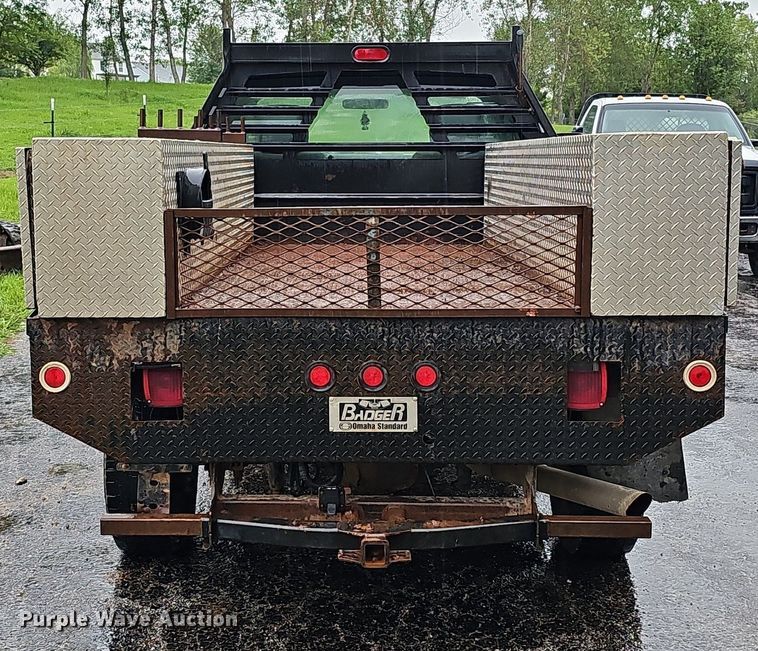 image for item DO2914 2012 Ford F250 Super Duty  flatbed pickup truck