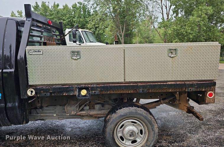 image for item DO2914 2012 Ford F250 Super Duty  flatbed pickup truck