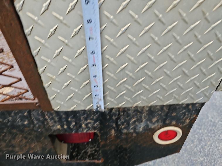 image for item DO2914 2012 Ford F250 Super Duty  flatbed pickup truck