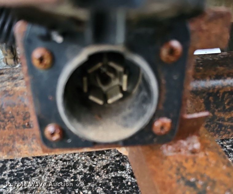 image for item DO2914 2012 Ford F250 Super Duty  flatbed pickup truck