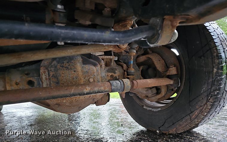 image for item DO2914 2012 Ford F250 Super Duty  flatbed pickup truck