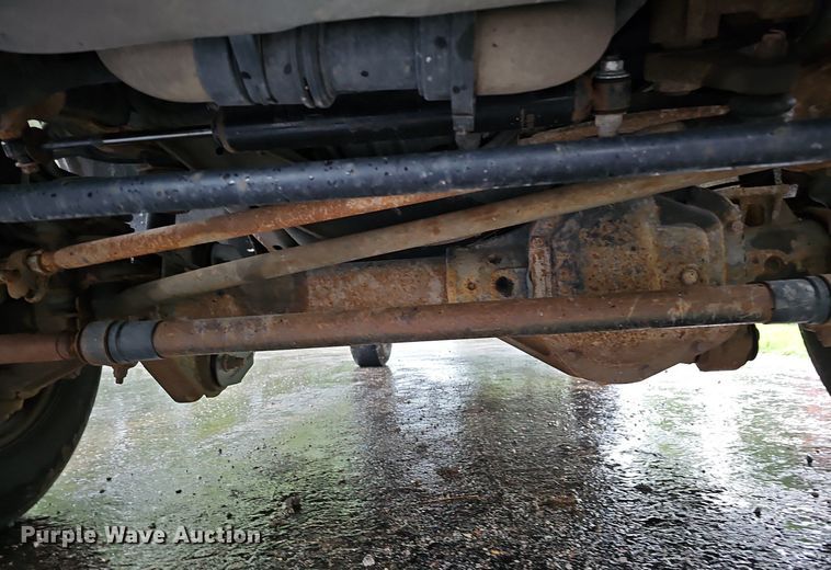 image for item DO2914 2012 Ford F250 Super Duty  flatbed pickup truck