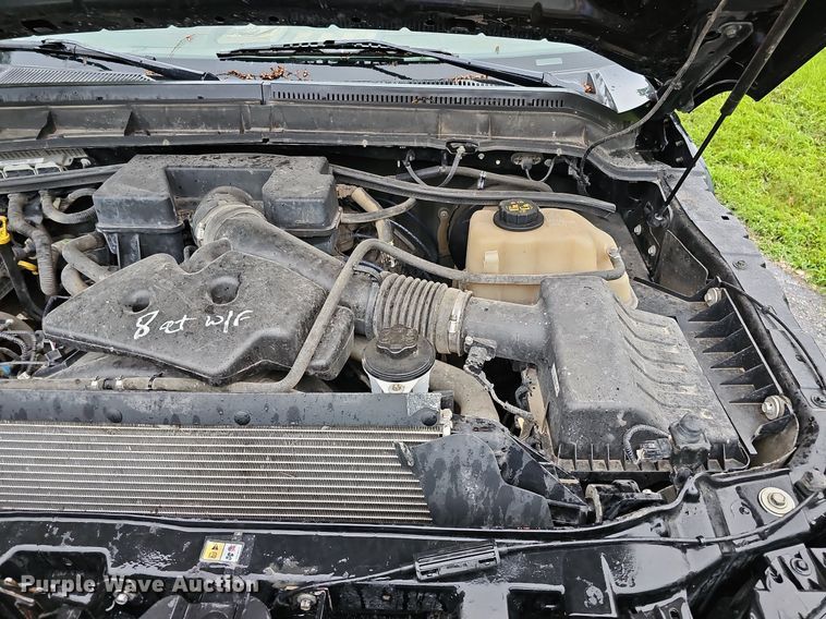 image for item DO2914 2012 Ford F250 Super Duty  flatbed pickup truck