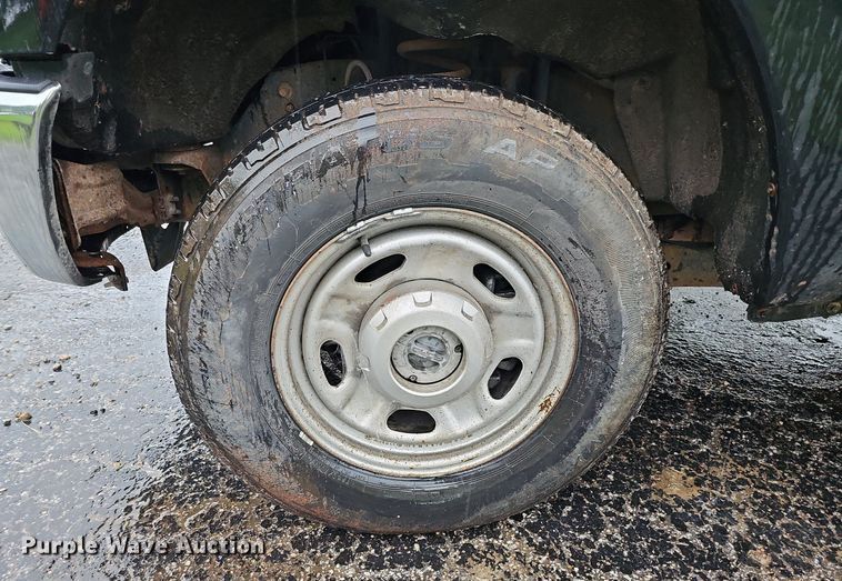 image for item DO2914 2012 Ford F250 Super Duty  flatbed pickup truck