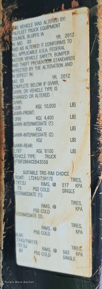 image for item DO2914 2012 Ford F250 Super Duty  flatbed pickup truck