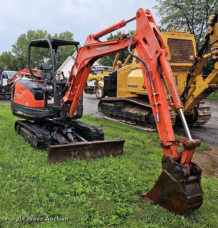 image for item DO2916 2012 Kubota KX91-3 Super Series 2  mini excavator
