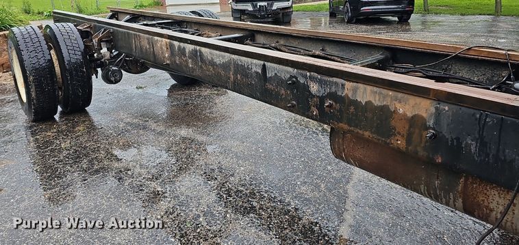 image for item DO2917 2006 International 4400  truck cab and chassis