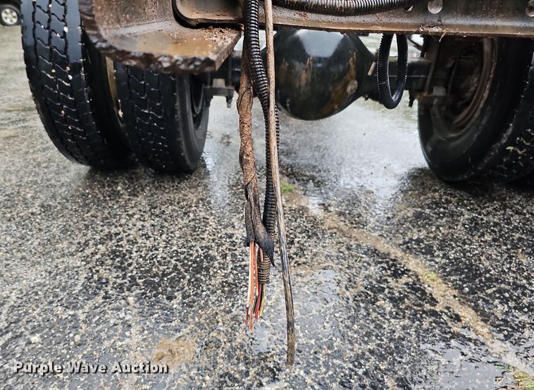 image for item DO2917 2006 International 4400  truck cab and chassis