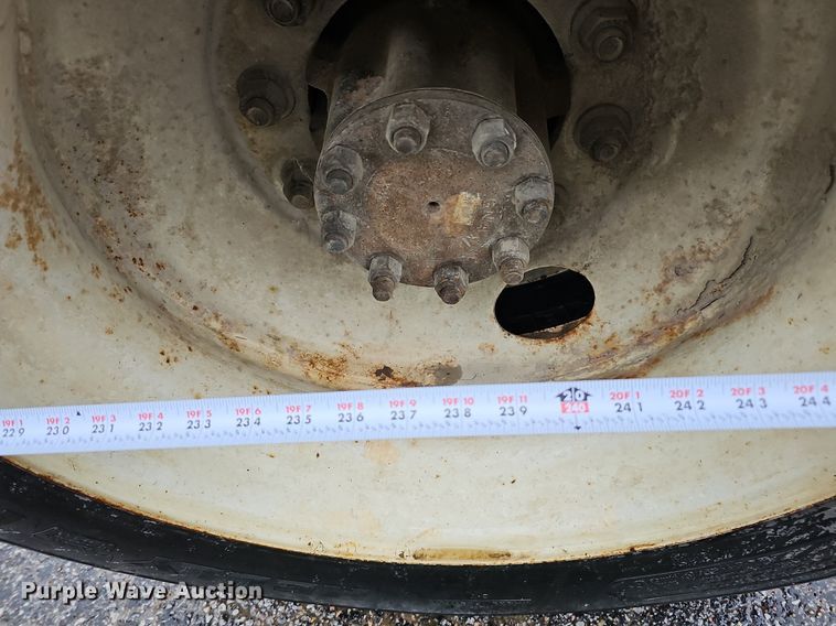 image for item DO2917 2006 International 4400  truck cab and chassis