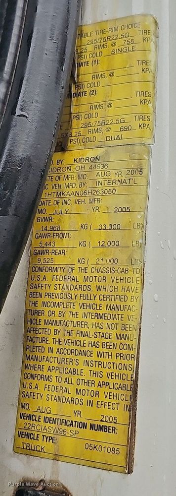 image for item DO2917 2006 International 4400  truck cab and chassis