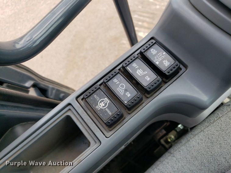 image for item DO2918 2019 John Deere 350G LC  excavator