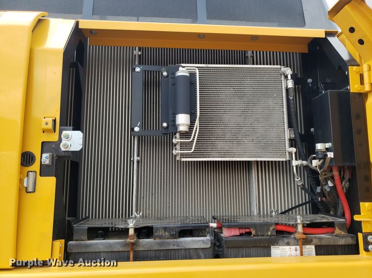 image for item DO2918 2019 John Deere 350G LC  excavator