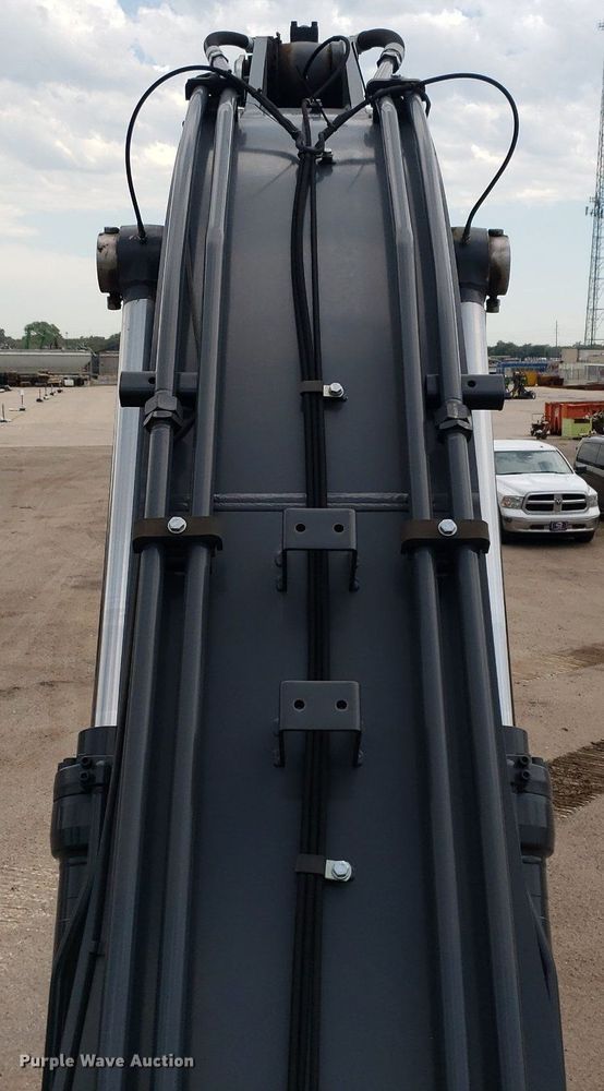 image for item DO2918 2019 John Deere 350G LC  excavator