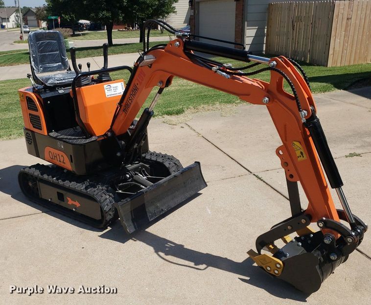 image for item DO2970 2023 Agrotk QH12  mini excavator