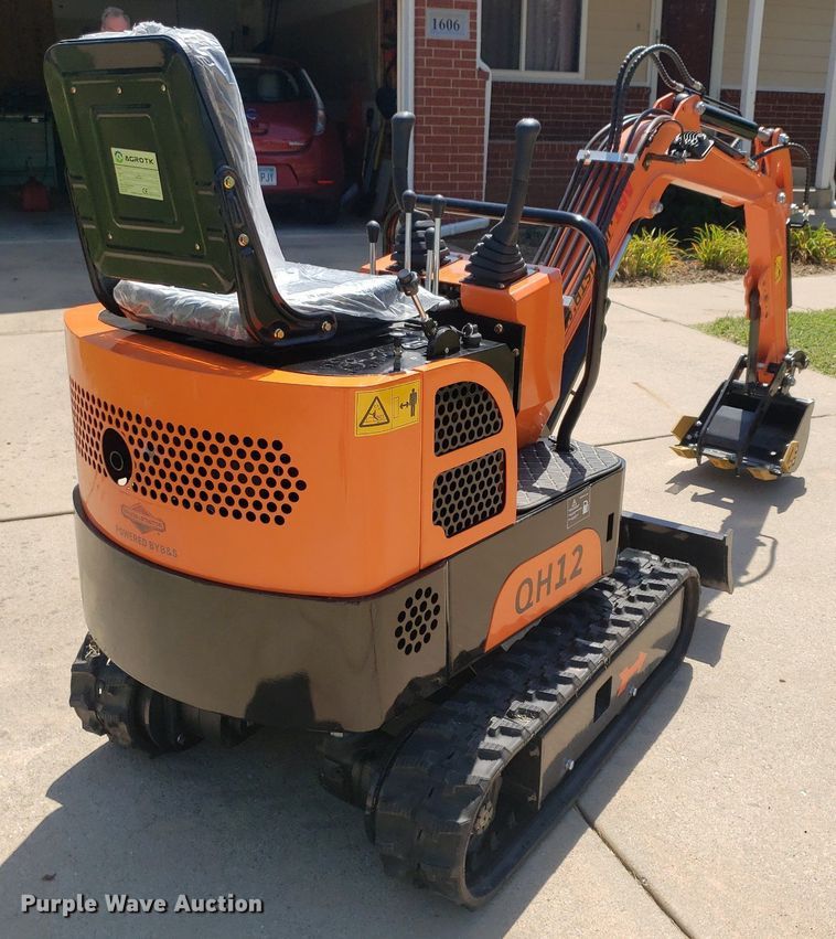 image for item DO2970 2023 Agrotk QH12  mini excavator