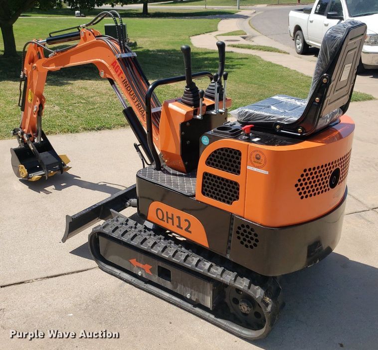 image for item DO2970 2023 Agrotk QH12  mini excavator