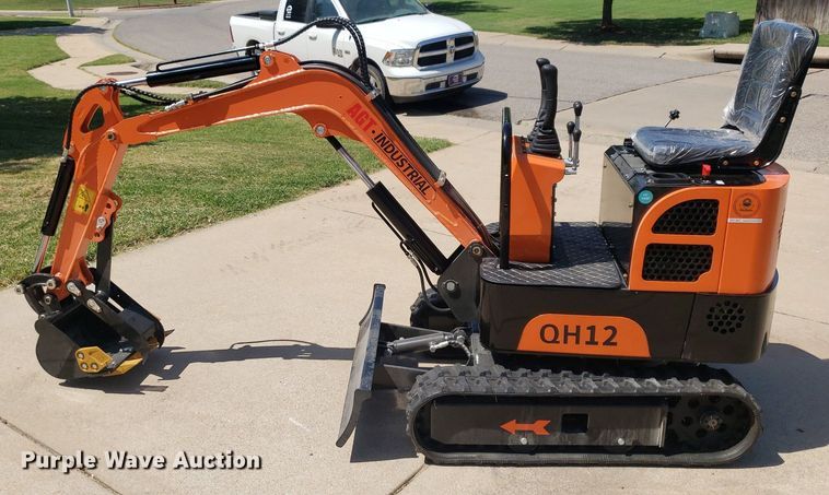 image for item DO2970 2023 Agrotk QH12  mini excavator