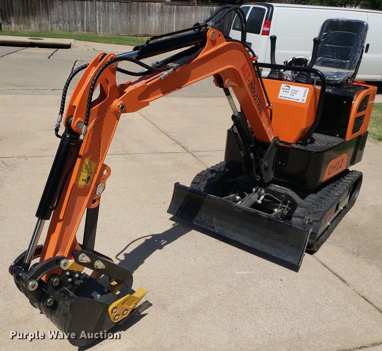 image for item DO2970 2023 Agrotk QH12  mini excavator