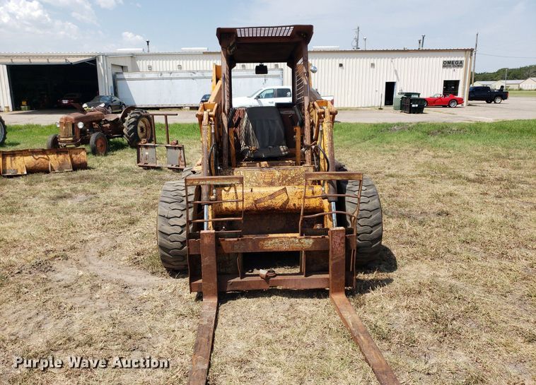 image for item DO2973 Case 1845C  skid steer loader
