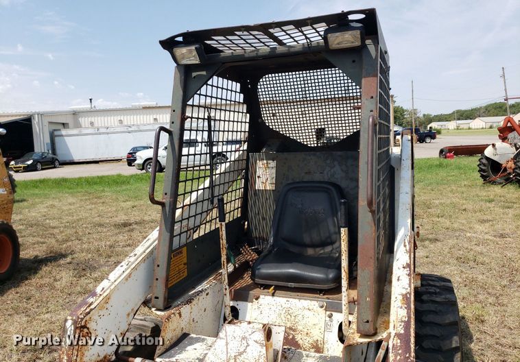 image for item DO2975 Bobcat 730  skid steer loader