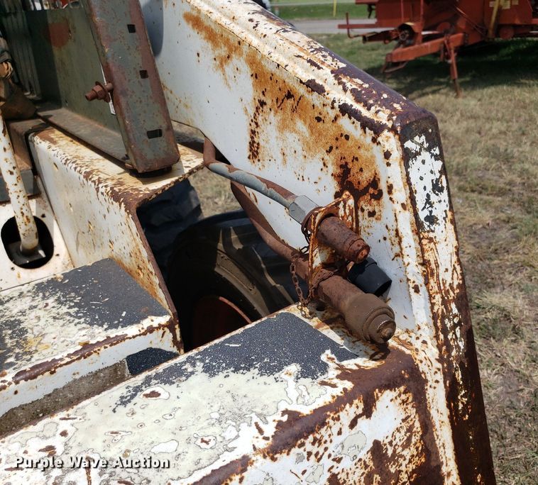 image for item DO2975 Bobcat 730  skid steer loader