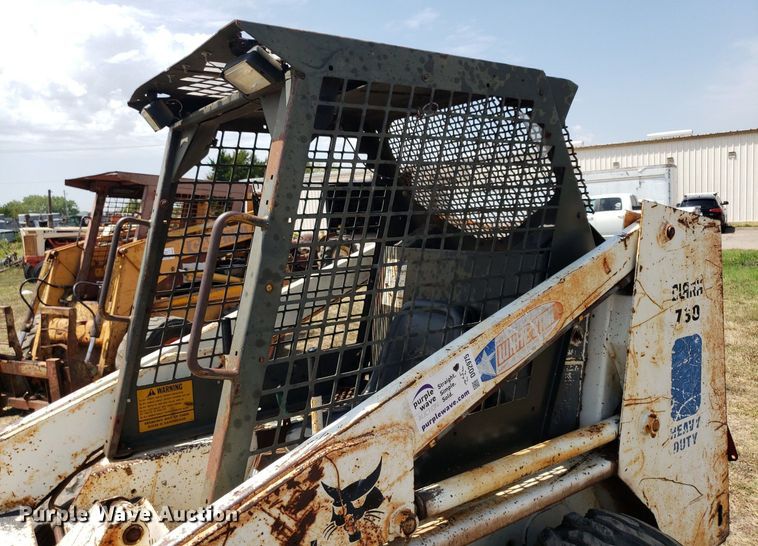 image for item DO2975 Bobcat 730  skid steer loader