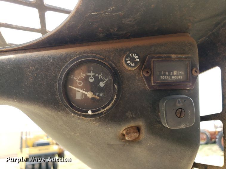 image for item DO2975 Bobcat 730  skid steer loader