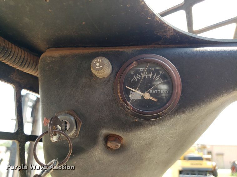 image for item DO2975 Bobcat 730  skid steer loader