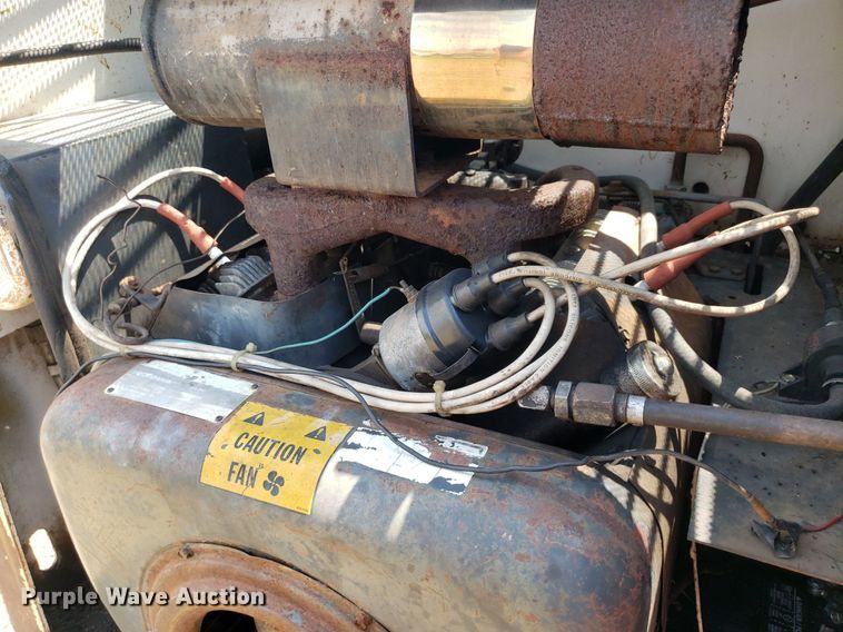 image for item DO2975 Bobcat 730  skid steer loader