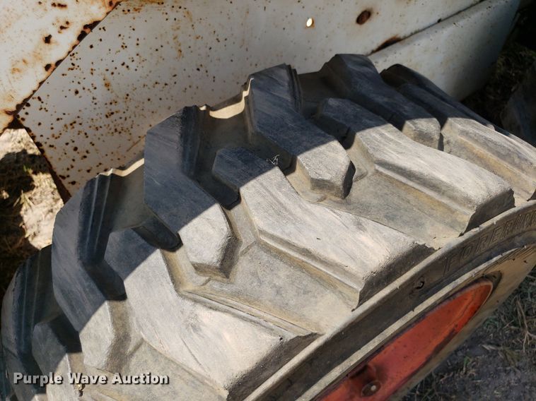 image for item DO2975 Bobcat 730  skid steer loader