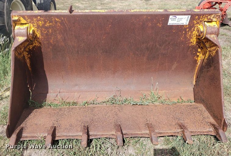 image for item DO2990 Four-in-one wheel loader bucket