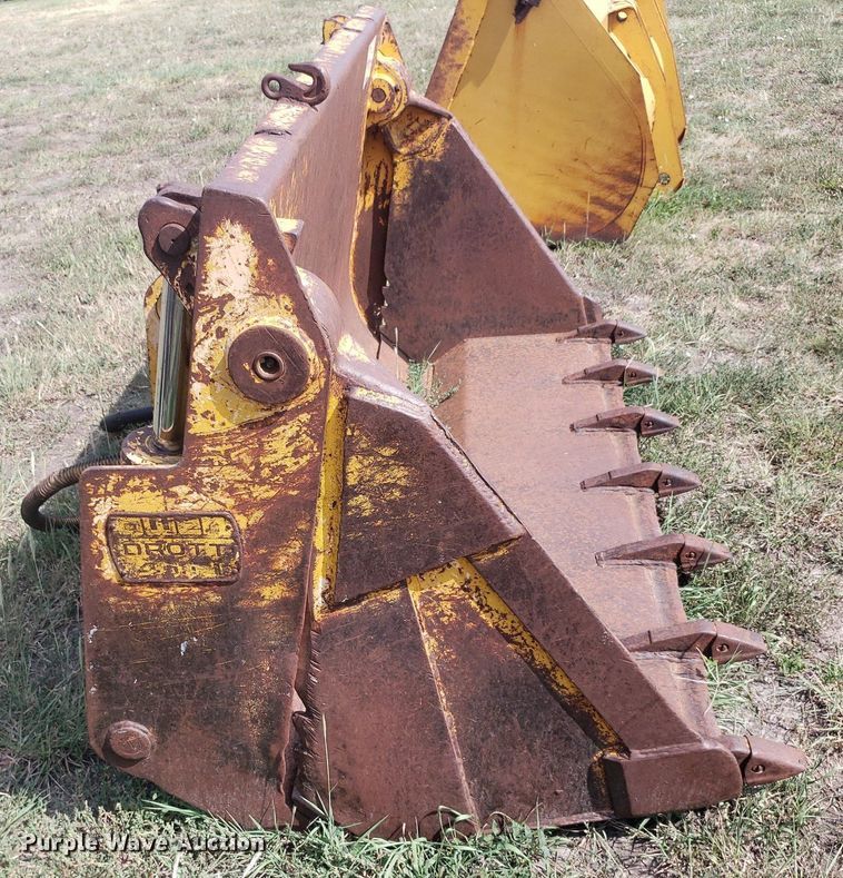 image for item DO2990 Four-in-one wheel loader bucket