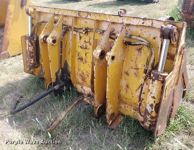 image for item DO2990 Four-in-one wheel loader bucket