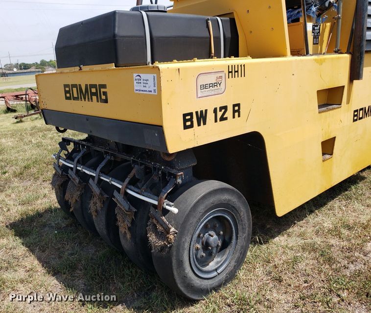image for item DO2992 1987 Bomag BW12R  pneumatic roller