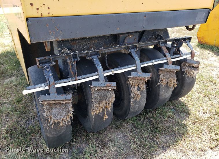 image for item DO2992 1987 Bomag BW12R  pneumatic roller
