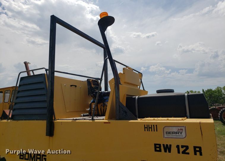 image for item DO2992 1987 Bomag BW12R  pneumatic roller