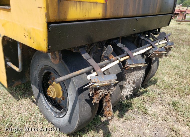 image for item DO2992 1987 Bomag BW12R  pneumatic roller